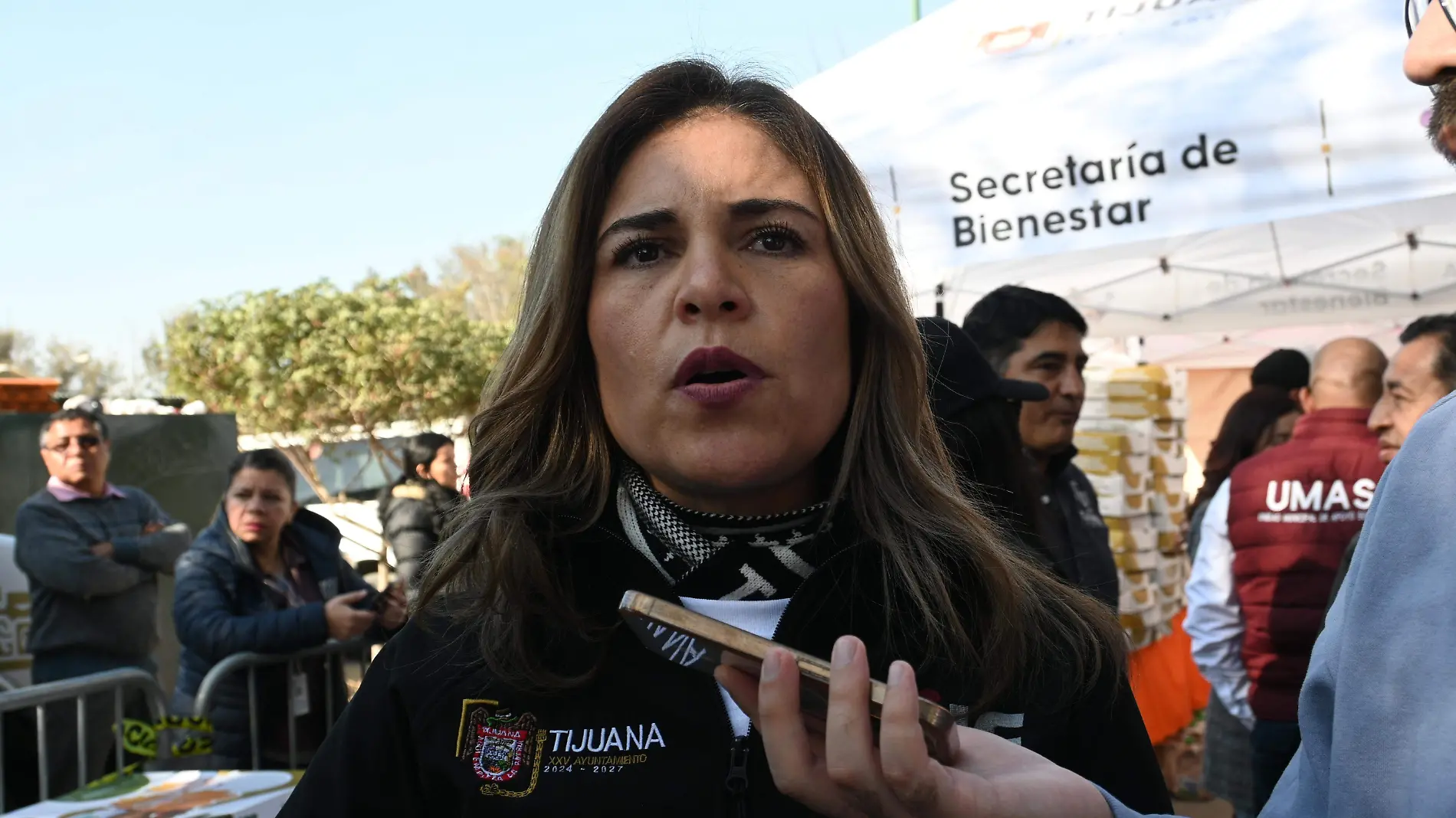 72-cl-paola leyva-directora del dif. municipa.-2